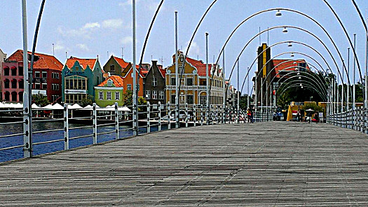 Königin-Emma-Brücke in Willemstad